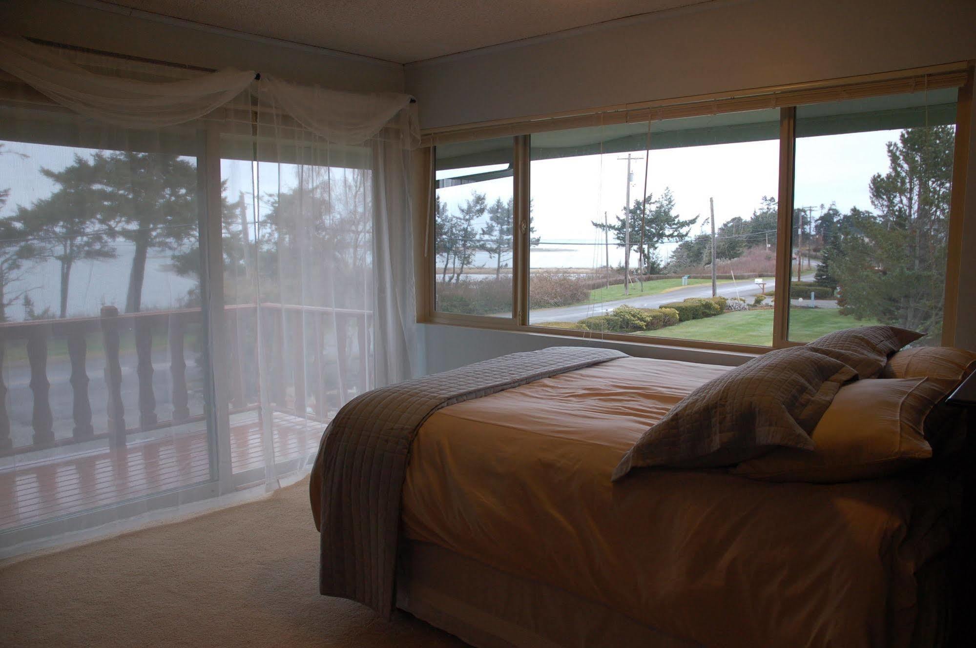Greenhouse Inn By The Bay Sequim Esterno foto